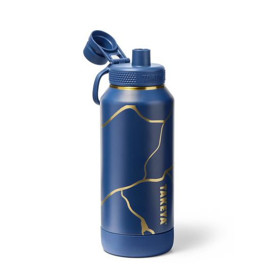 kintsugi-water-bottle-with-spout-lid-v6 TKS_SP25_SptBtl_GoldMarine_32oz_51390_v2_sRGB_SHD.png